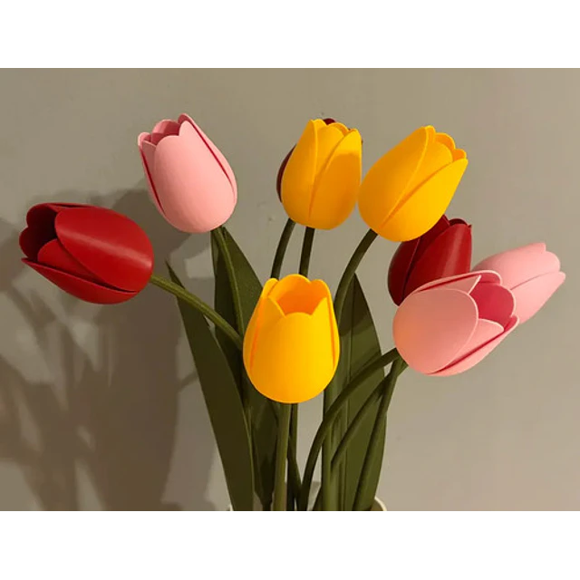 Decoración De Ramo De Tulipanes