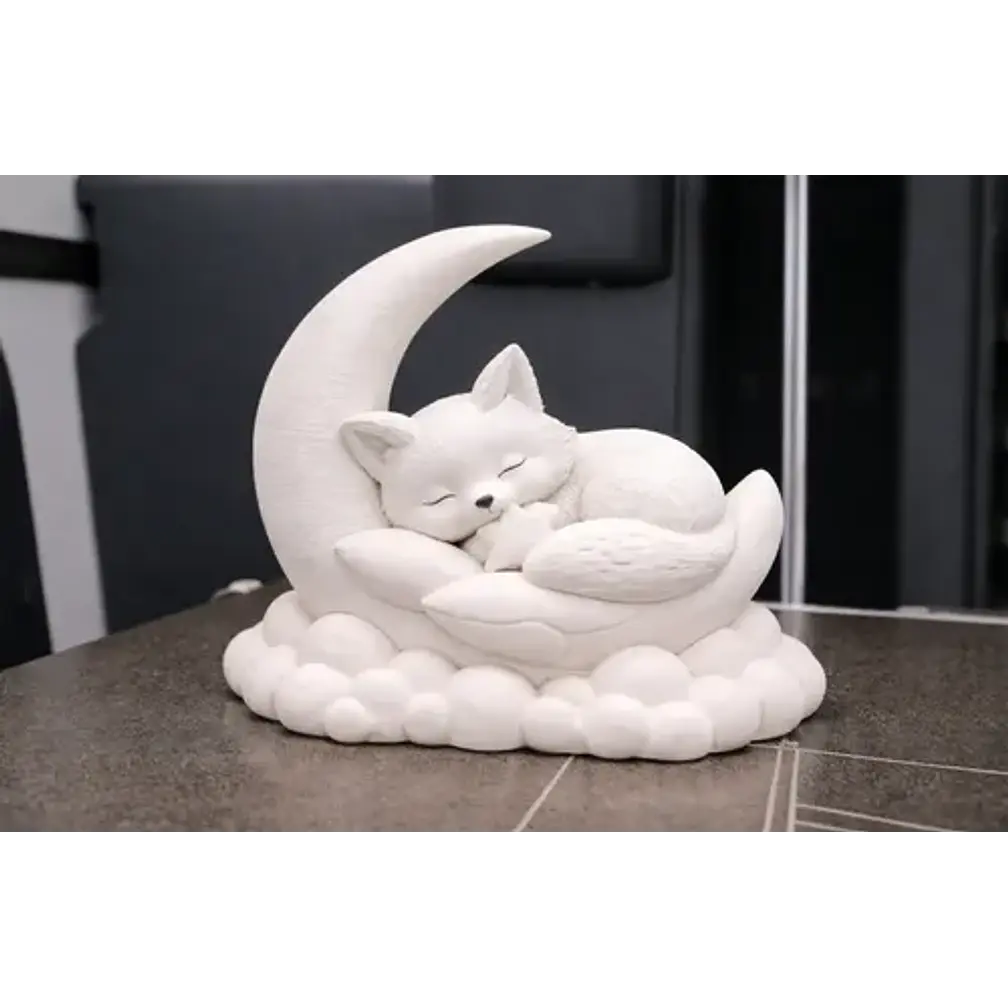 Escultura Decorativa- Zorro Durmiendo En La Luna 3