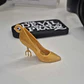 Llavero Zapato Dorado El Diablo Viste A La Moda - Miniatura 3