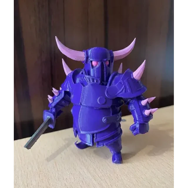 Figura Decorativa Pekka Juego