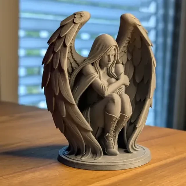 Escultura Elegante Prints Patro - Ángel Encapuchado