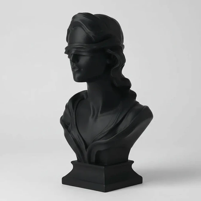 Escultura Elegante Prints Patro - Mujer Con Ojos Vendados 2