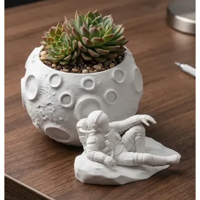 Macetero Prints Patro- Astronauta En La Luna