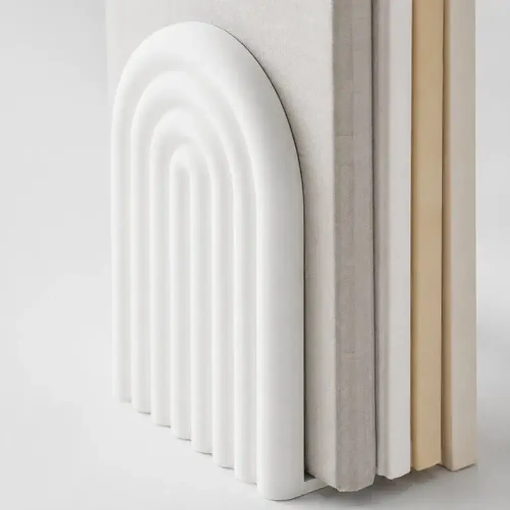 Figura Decorativa De Sujeta Libros De Arco Moderno 2