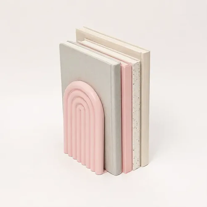 Figura Decorativa De Sujeta Libros De Arco Moderno 1