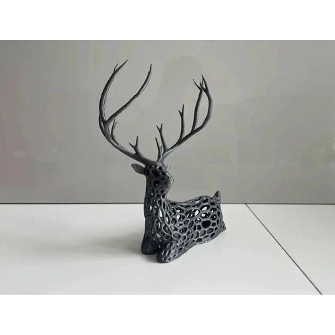 Decoración Ciervo Voronoi 3
