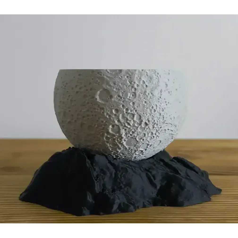 Macetero Lunar Con Base 2
