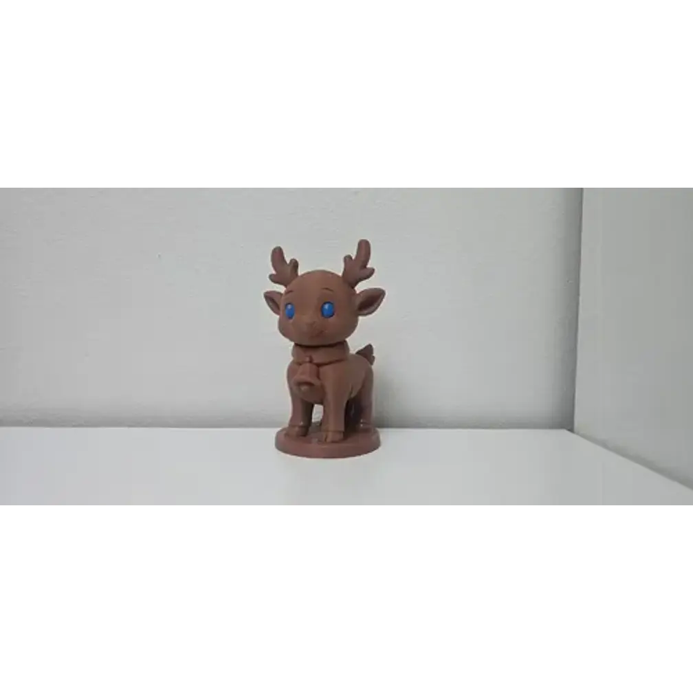 Reno Con Ojos Azules Y Figura Navideña De Campana 2