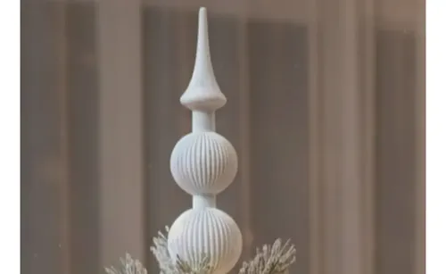 Elegante Adorno Acanalado Para Árbol De Navidad