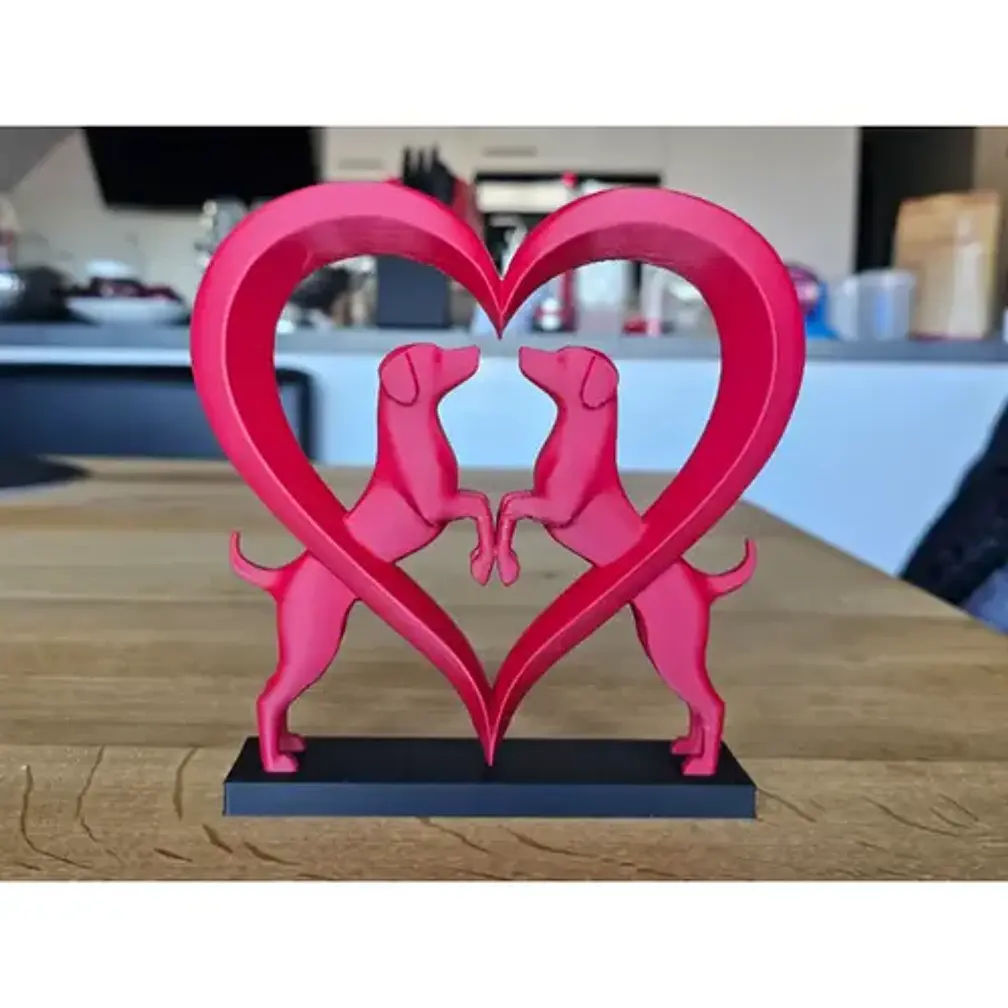 Elegante Escultura De Corazón De Perro 1