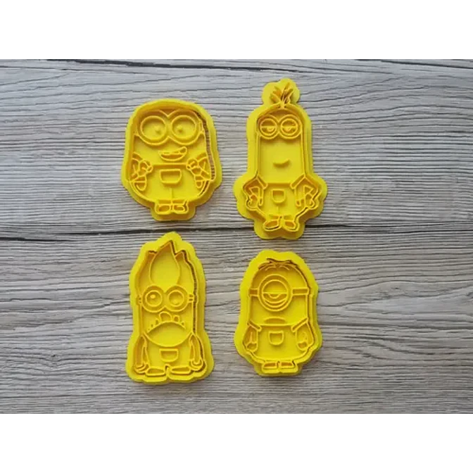 Pack De 4 Cortadores De Galletas Gru Minions 1
