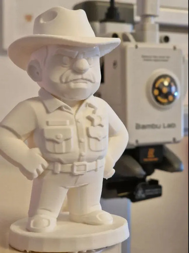 Figura Estatua Jim Hopper - Stranger Things - Foto 2