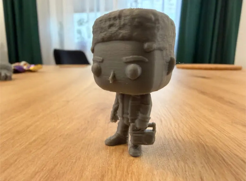 Estatua De Stranger Things Lucas Sinclair