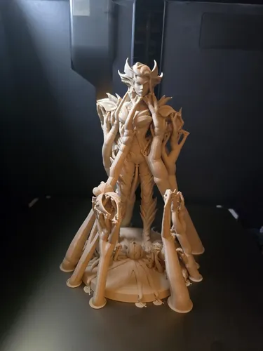 Figura De Acción - Zyra