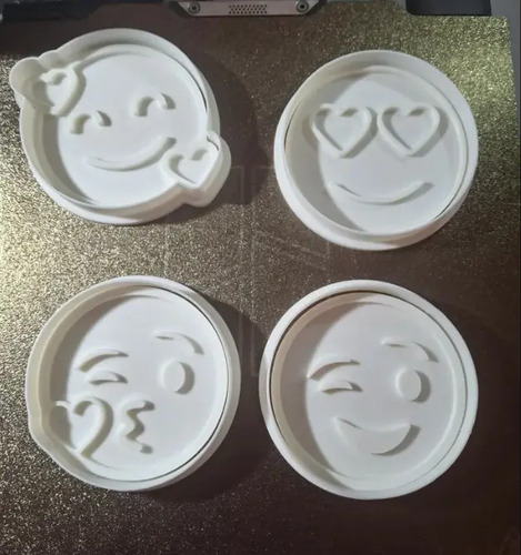 Cortadores De Galletas Emoji Love (pack 4 Un) - Foto 2