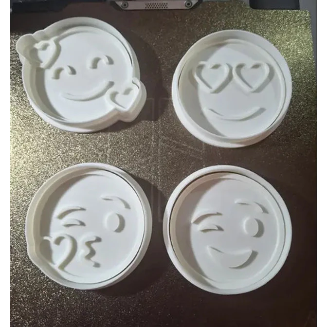 Cortadores De Galletas Emoji Love (pack 4 Un) 2