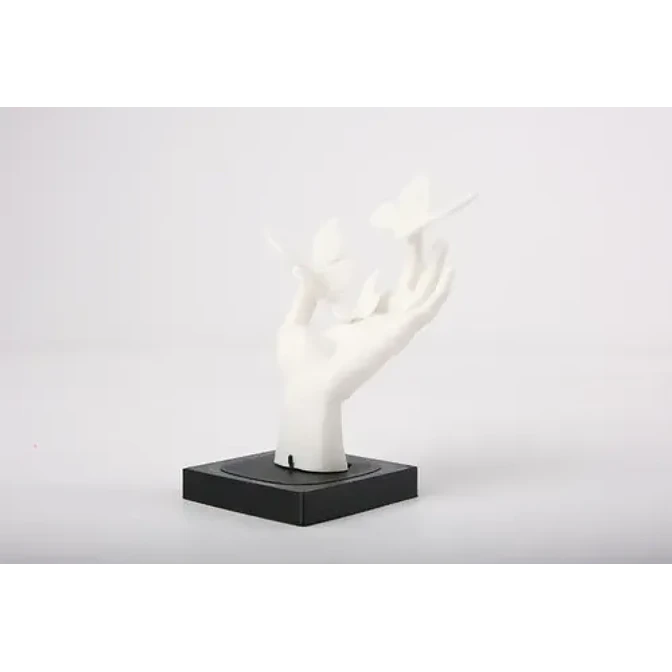 Escultura- Mano De Mariposas 1