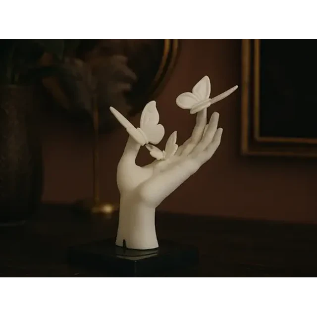 Escultura- Mano De Mariposas