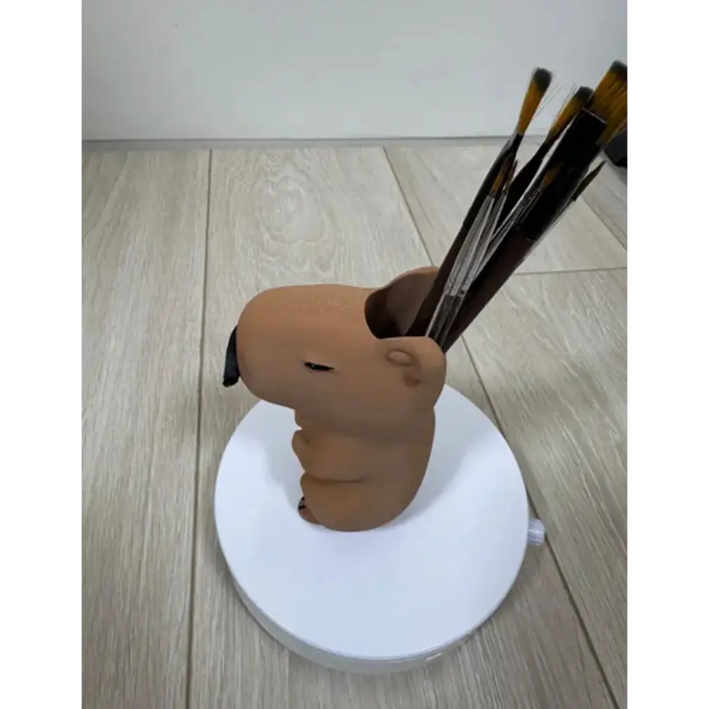 Portalápices De Capibara Con Bigote 3