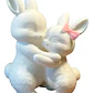 Figura Decorativa - Conejos Tiernos Abrazándose - Miniatura 1