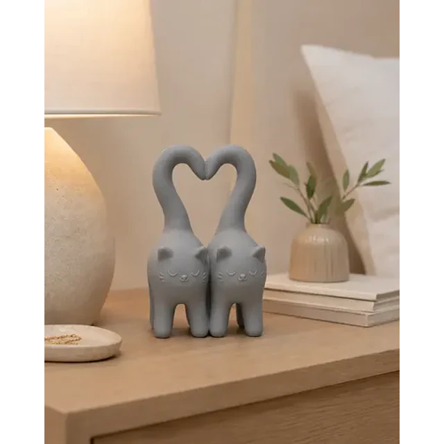 Figura Decorativa - Gatitos Con Cola Corazón