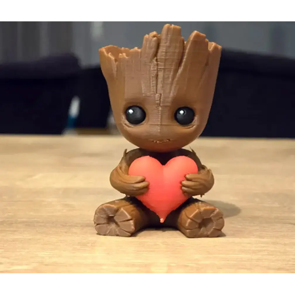 Figura Decorativa Baby Groot - San Valentín 2