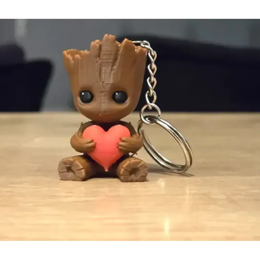 Figura Decorativa Baby Groot - San Valentín 3