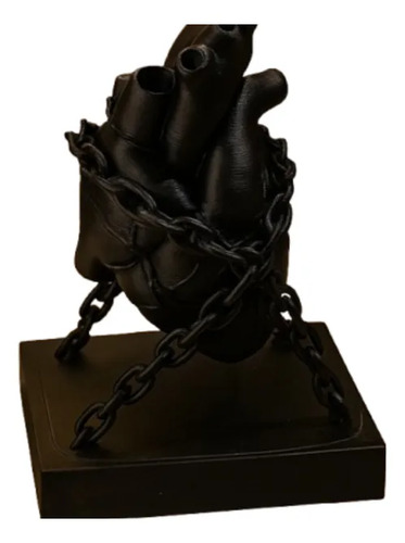 Escultura- Corazón Encadenado