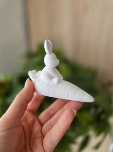 Escultura- Conejo De Pascua Tierno Sobre Zanahoria - Foto 4