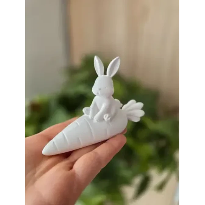 Escultura- Conejo De Pascua Tierno Sobre Zanahoria 5
