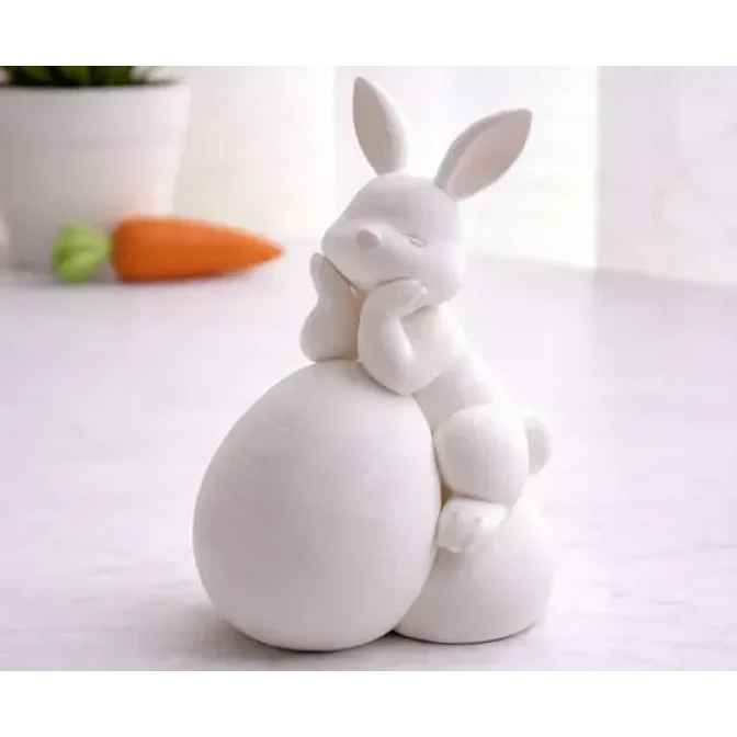 Figura Decorativa De Conejito En Huevo 4