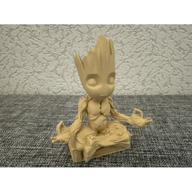 Escultura- Baby Groot Meditando 2
