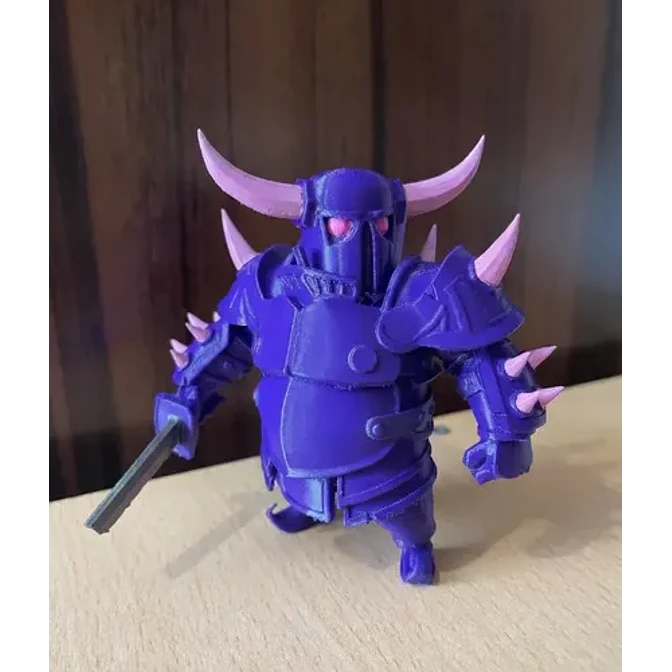 Figura Decorativa Pekka Juego 2