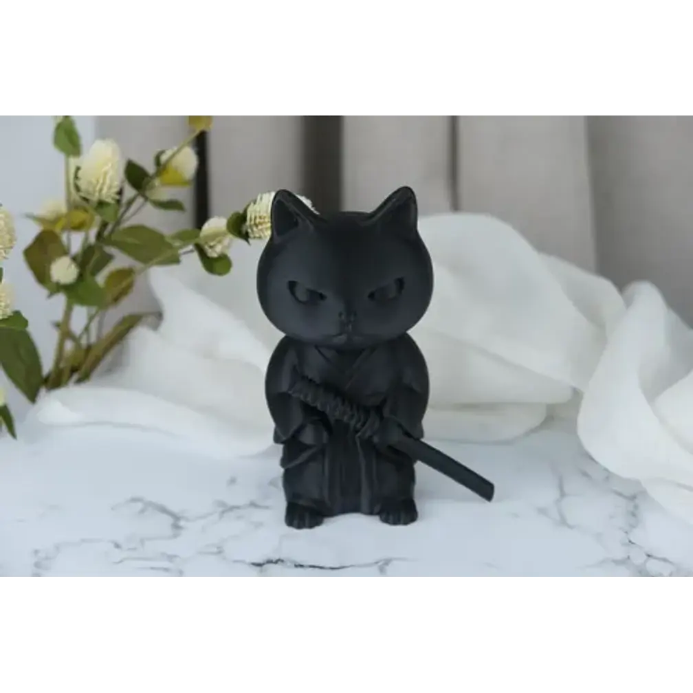 Escultura Gato Samurái 2