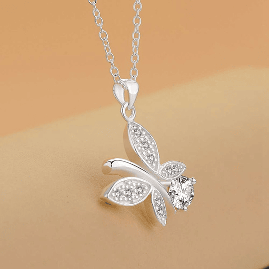 Collar Mariposa de Cristal • Bañado en Plata
