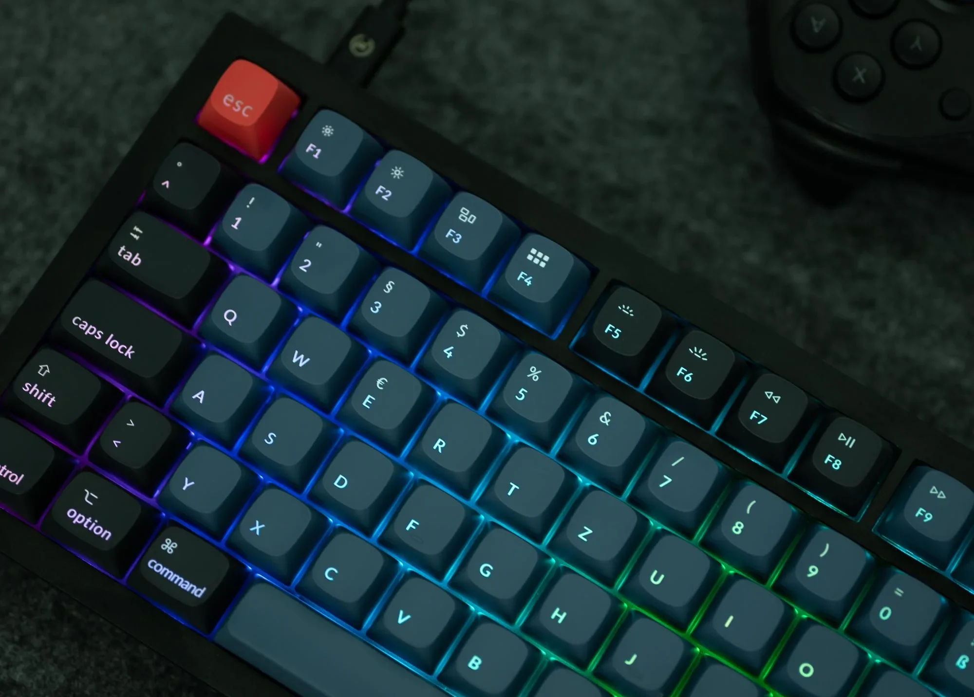 Q3 Teclado Mecanico Alambrico QMK/VIA RGB Español ISO