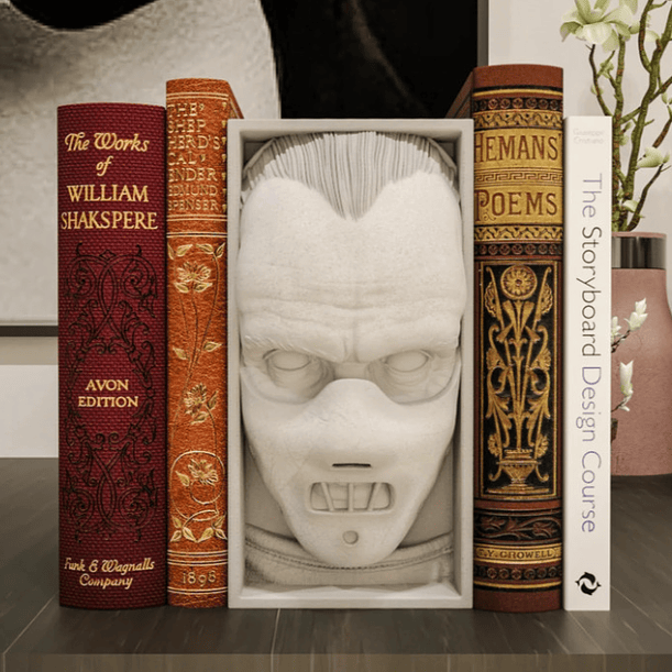 Hannibal Lecter Book Nook 1