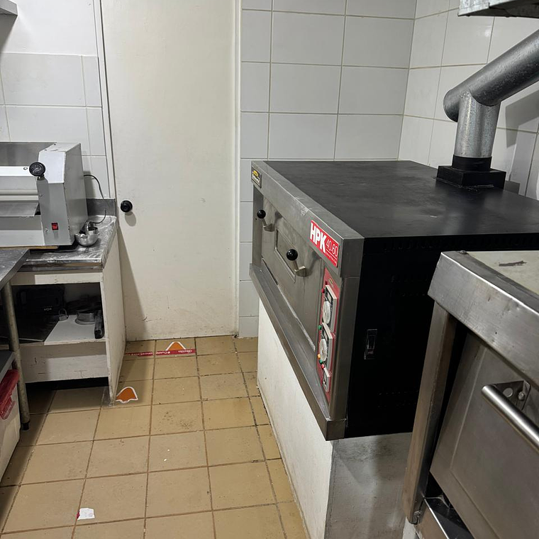 Venta casa mas almacen 4