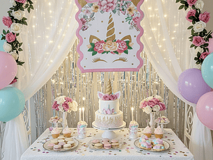 Piñata Plana Unicornio Diseño Floral y Dorado