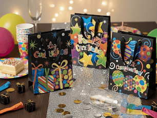 Bolsas Papel Cumpleaños Surtidas 18x24x9cm