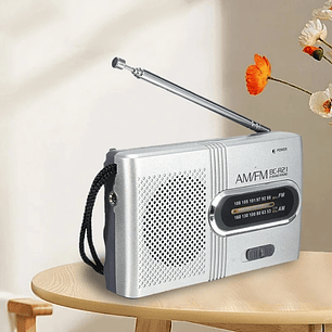 Mini Rádio Portátil FM/AM - 2 Pilhas AA