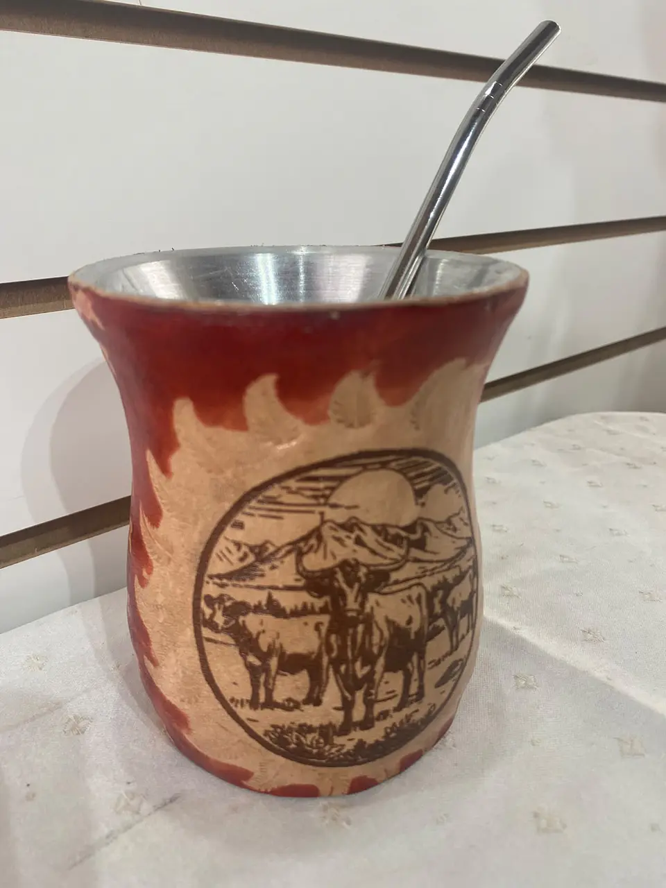 Mate de madera pirograbado - Ganado y montañas 1