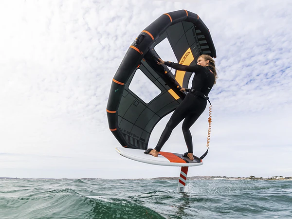 TODO LO QUE TIENES QUE SABER AL MOMENTO DE ELEGIR TU HYDROFOIL PARA WINGFOIL 