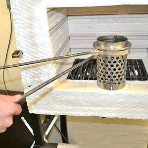 TENAZA PARA TOMAR CILINDRO 65 CMS.