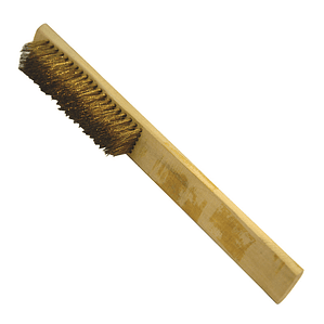 ESCOBILLA DE BRONCE 6 HILERAS MANGO MADERA