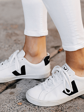 Veja - ESPLAR White Black