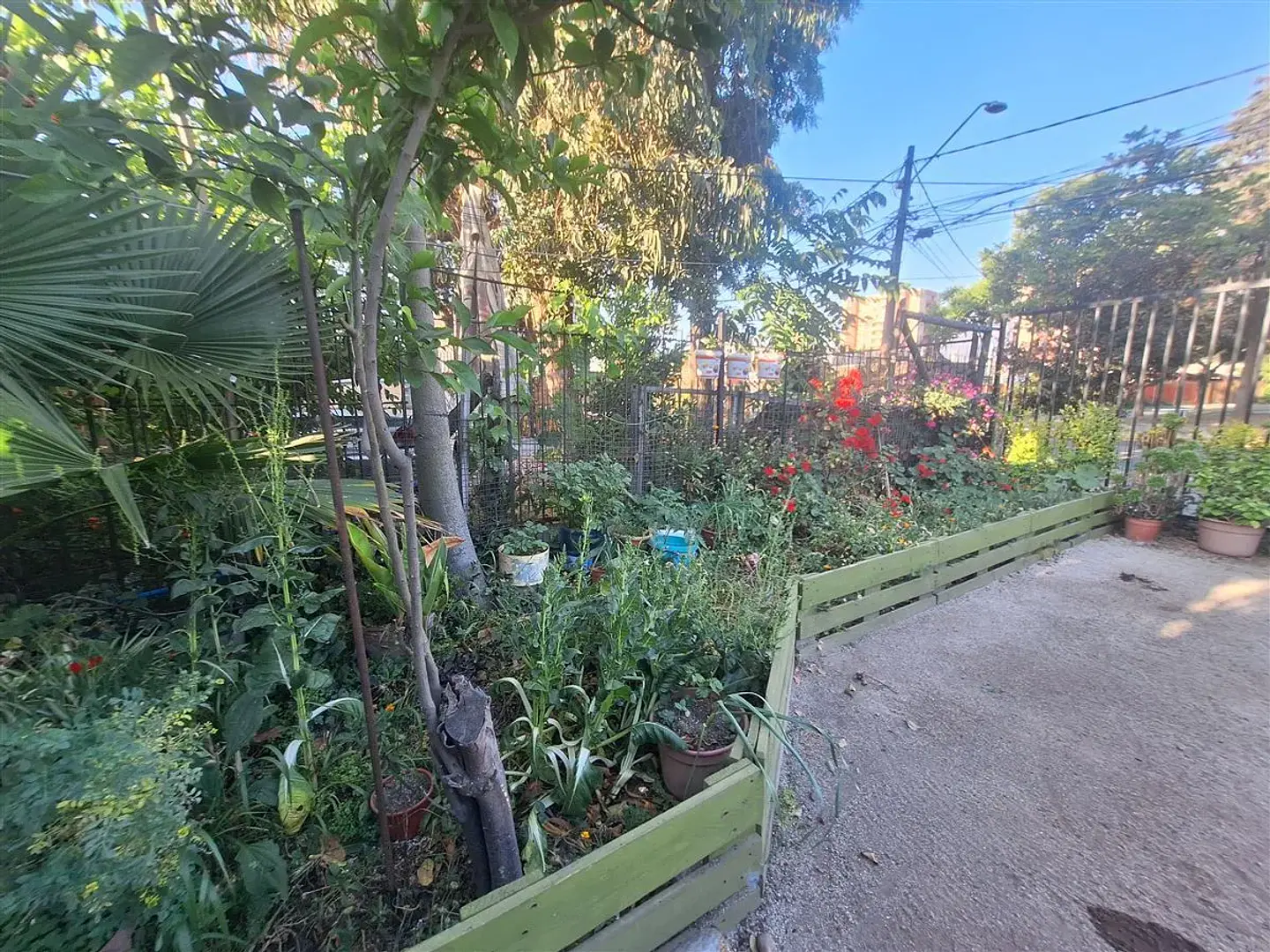   SE VENDE CASA AV PERU ESQUINA GERONIMO DE ALDARETE COMUNA DE LA FLORIDA 5