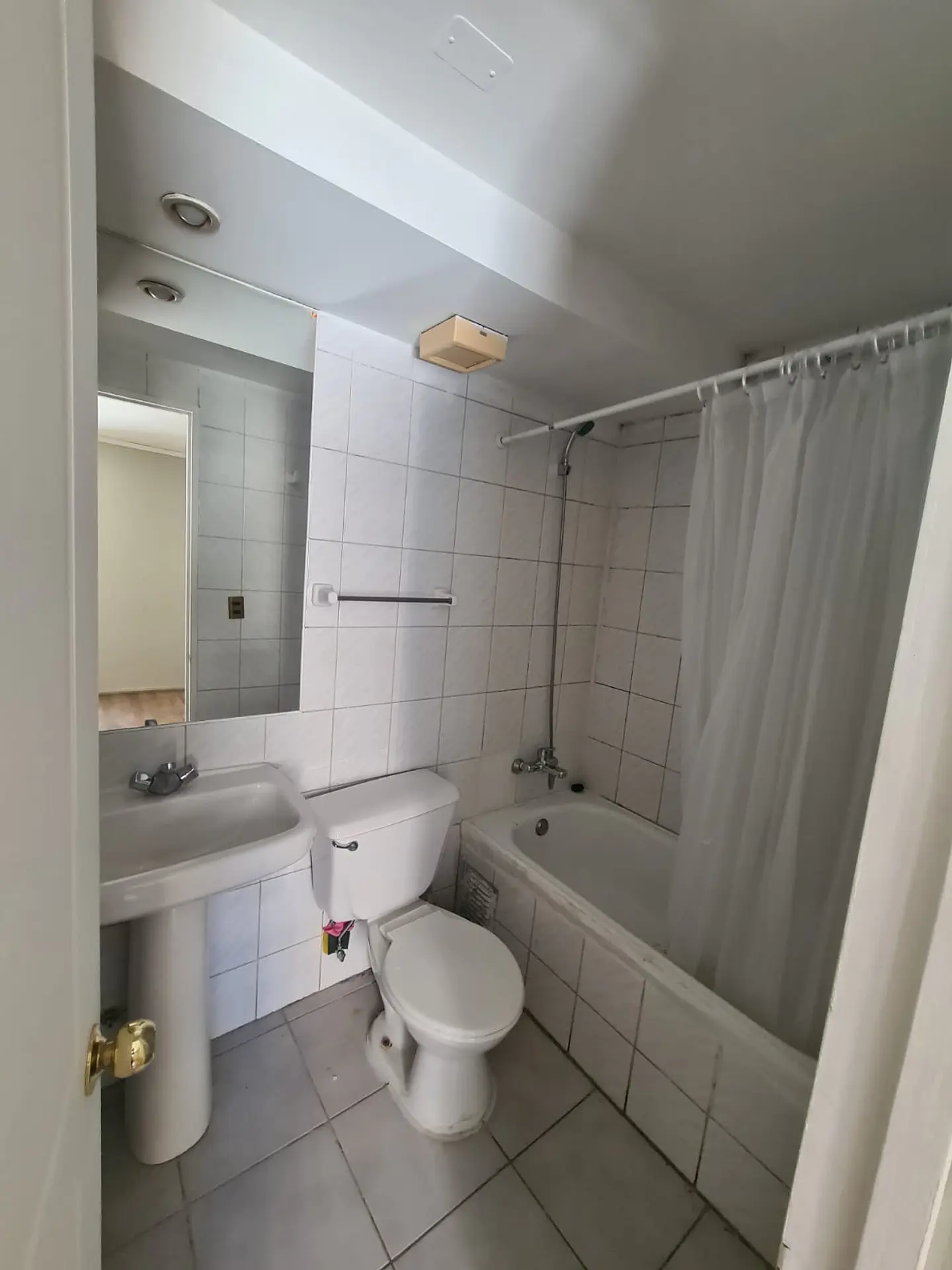 DPTO. LORD COCHRANE 252 DPTO 610 STGO. CENTRO. 2