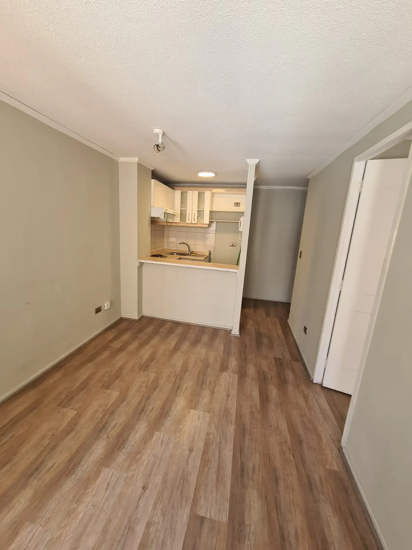 DPTO. LORD COCHRANE 252 DPTO 610 STGO. CENTRO. 12