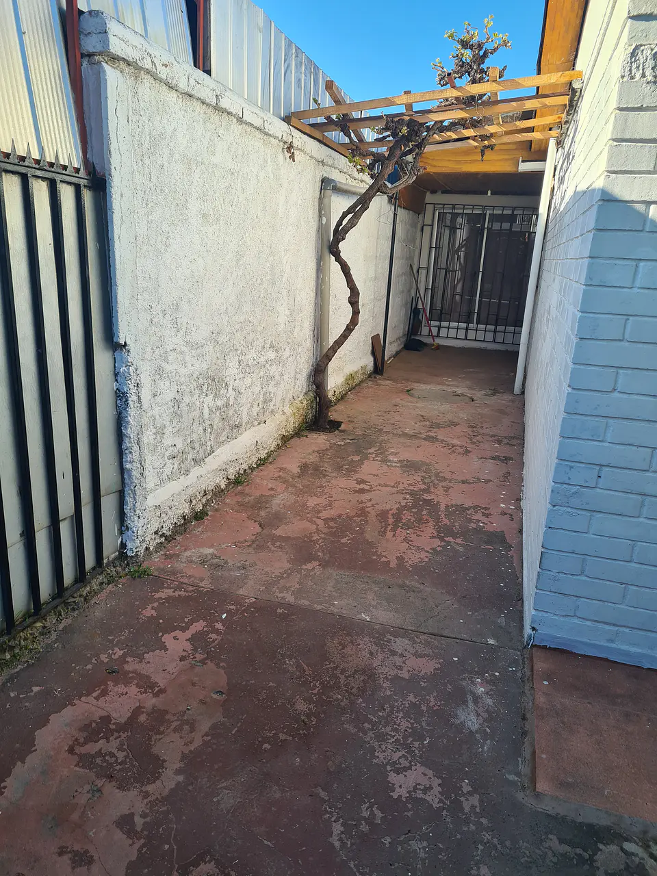 CASA PSJE GRAFITO 1476COMUNA DE LA FLORIDA. 2